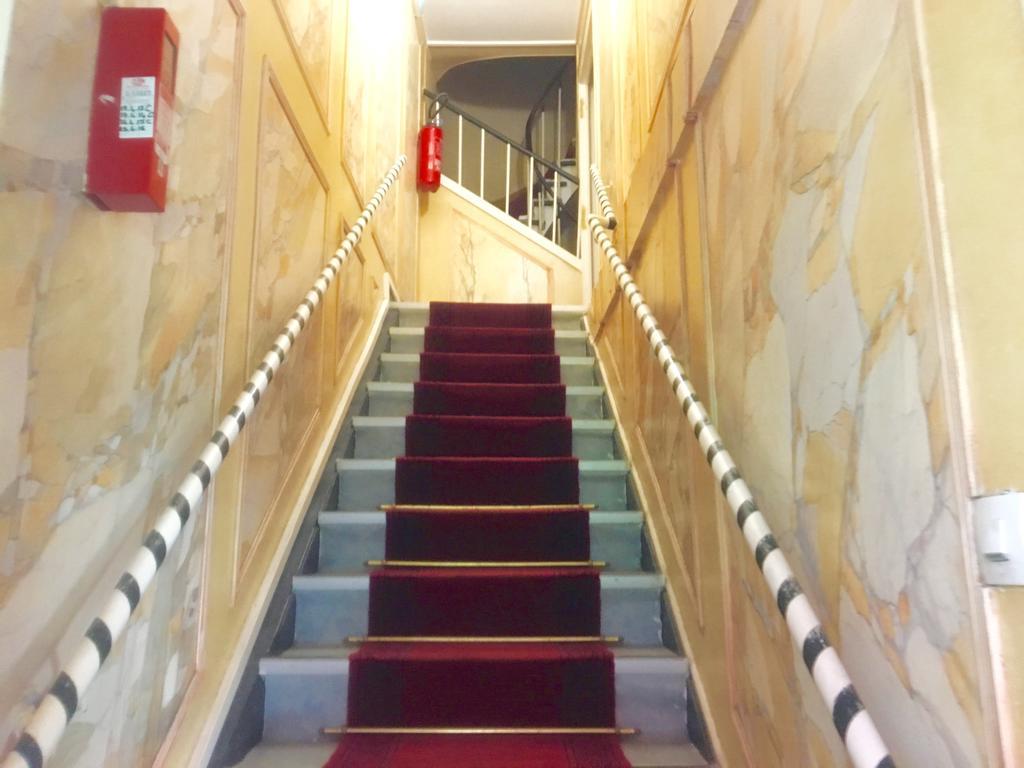Hotel Du Centre Paris Luaran gambar